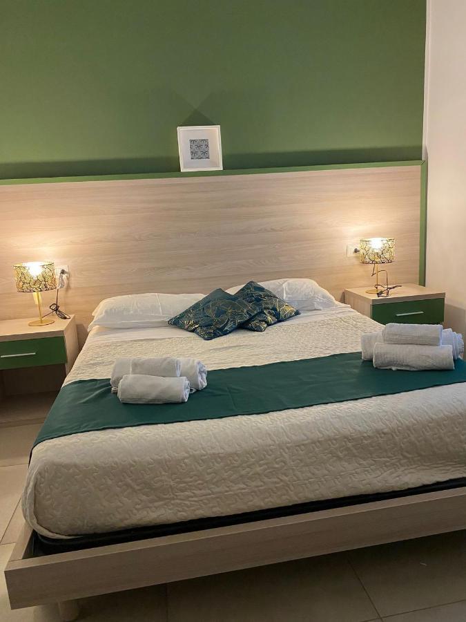 Ruma Guesthouse Наполи Екстериор снимка