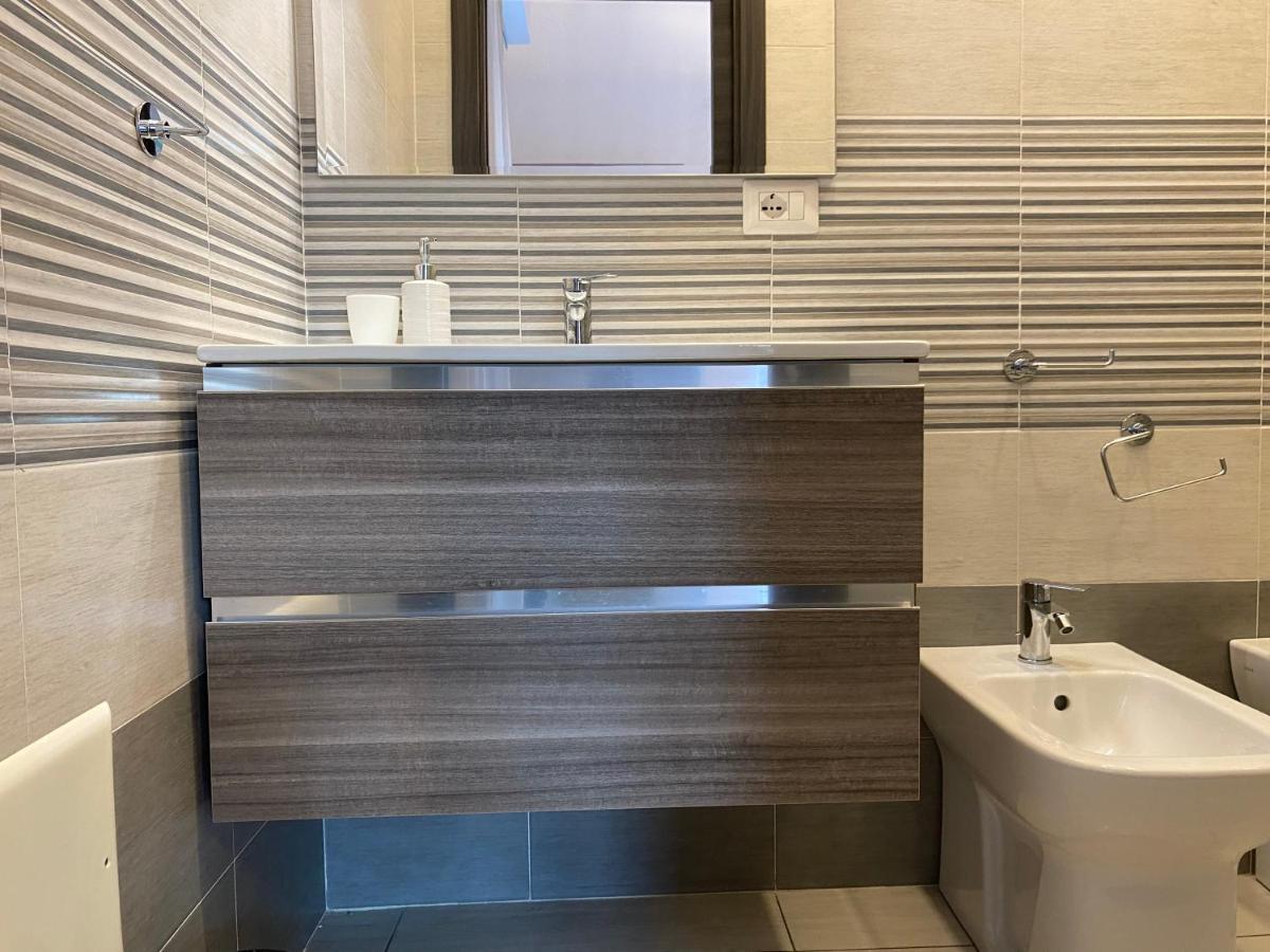 Ruma Guesthouse Наполи Екстериор снимка